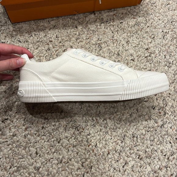 NEW Rocket Dog Cheery Canvas Sneaker White Sz 9 Casual - Picture 3 of 9